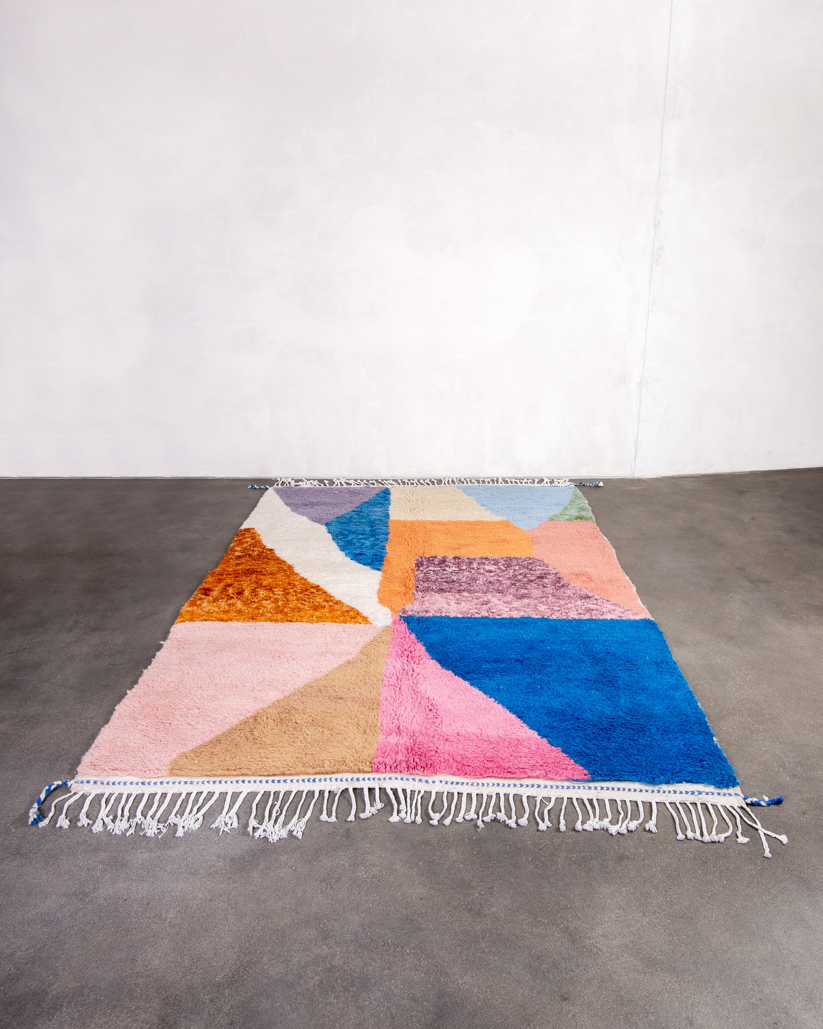 Modern designer handcrafted Berber rug from morocco Beniourain with beautiful colors and patterns